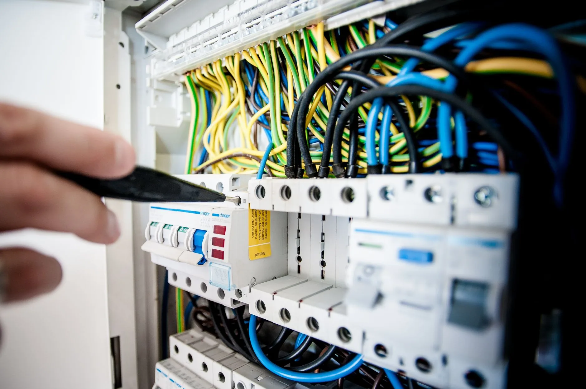 Trabajo real de instalación eléctrica